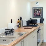 Rose Cottage, Village Nr Thirsk North Yorkshire Hot Tub - Rural Location