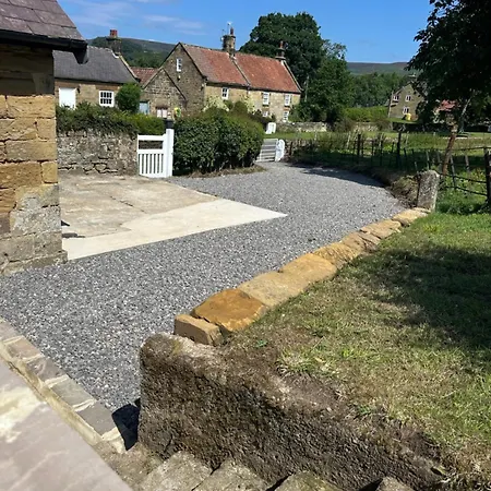 Ferienhaus Rose Cottage, Village Nr Thirsk North Yorkshire Hot Tub - Rural Location