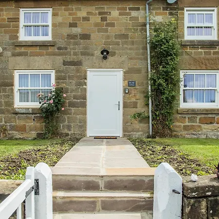 펜션 Rose Cottage, Village With Hot Tub - Rural Location Kepwick